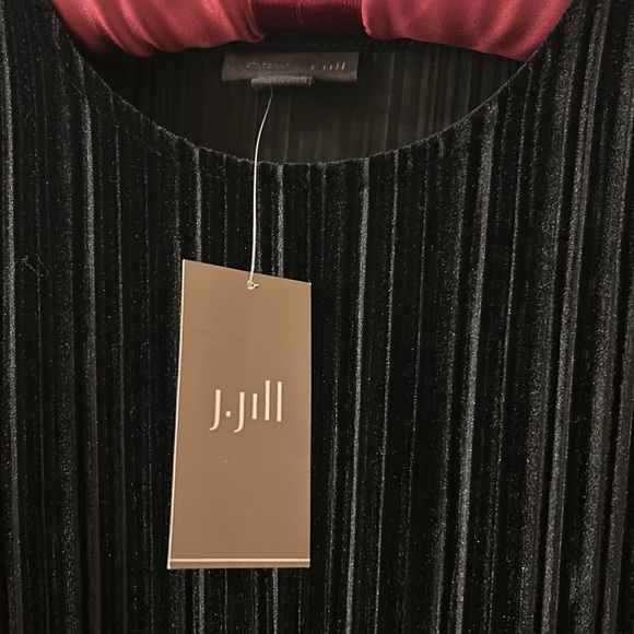 J. Jill Wearever Collection Black Ribbed Textured Velvet Long Sleeve Top XS -NWT - Picture 7 of 8